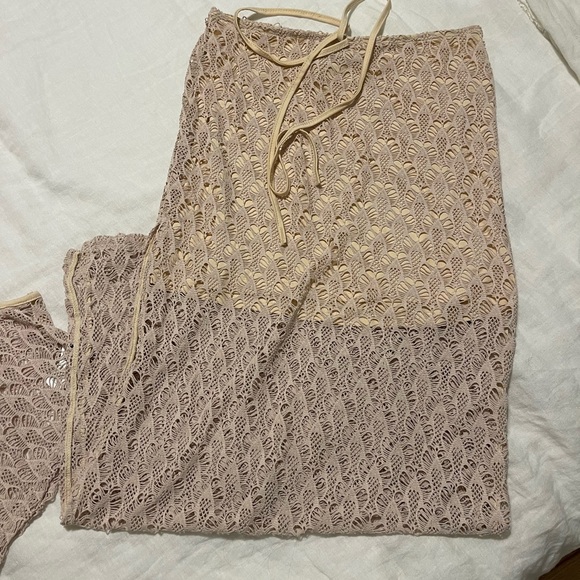 Set - Picture 3 of 3